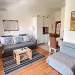 Valentinovo Apartament *