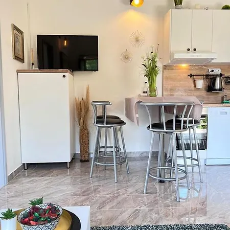 Valentinovo Appartement *